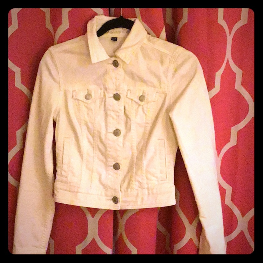 American Eagle white denim jacket